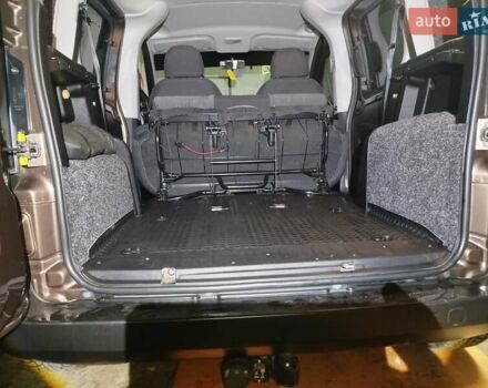 Коричневый Фиат Fiorino, объемом двигателя 1.4 л и пробегом 22 тыс. км за 9300 $, фото 10 на Automoto.ua