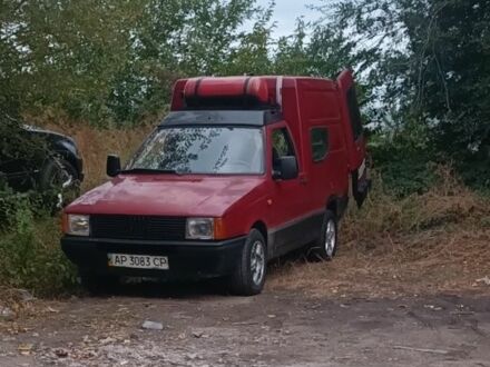 Червоний Фіат Fiorino, об'ємом двигуна 0.13 л та пробігом 100 тис. км за 890 $, фото 1 на Automoto.ua