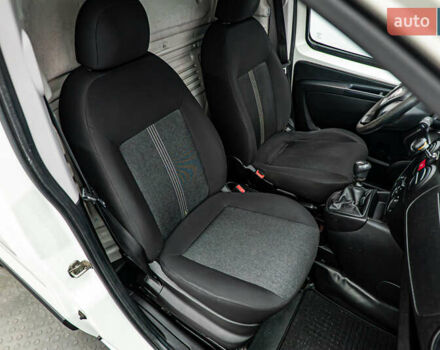 Фиат Fiorino, объемом двигателя 1.4 л и пробегом 197 тыс. км за 5702 $, фото 10 на Automoto.ua