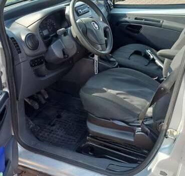 Серый Фиат Fiorino, объемом двигателя 1.25 л и пробегом 196 тыс. км за 4333 $, фото 7 на Automoto.ua