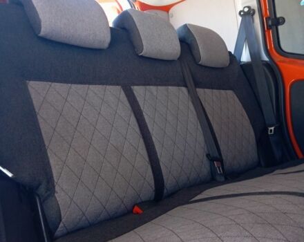 Оранжевый Фиат Fiorino, объемом двигателя 1.2 л и пробегом 243 тыс. км за 5700 $, фото 6 на Automoto.ua