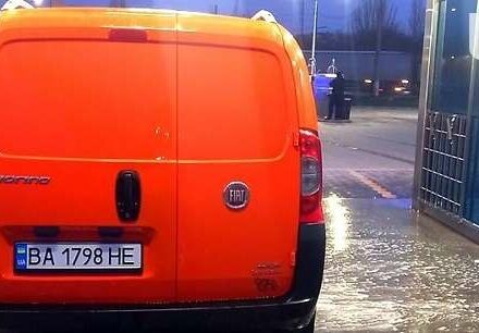 Оранжевый Фиат Fiorino, объемом двигателя 1.2 л и пробегом 400 тыс. км за 5500 $, фото 1 на Automoto.ua