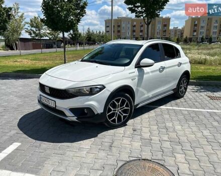 Белый Фиат Tipo Cross, объемом двигателя 1 л и пробегом 13 тыс. км за 16400 $, фото 29 на Automoto.ua