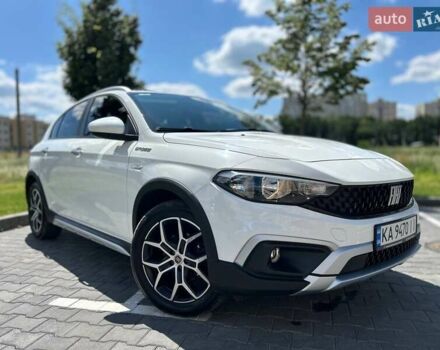 Белый Фиат Tipo Cross, объемом двигателя 1 л и пробегом 13 тыс. км за 16400 $, фото 31 на Automoto.ua