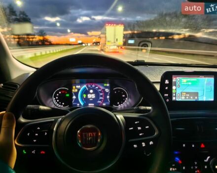 Сірий Фіат Tipo Cross, об'ємом двигуна 1 л та пробігом 215 тис. км за 11900 $, фото 3 на Automoto.ua