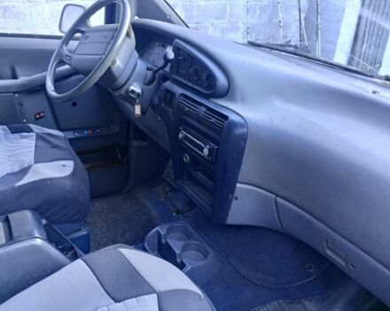 Червоний Форд Аеростар, об'ємом двигуна 3 л та пробігом 287 тис. км за 2800 $, фото 3 на Automoto.ua