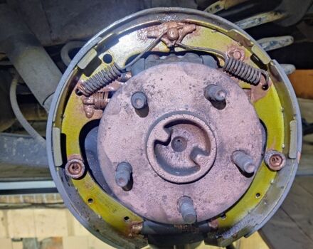 Форд Аэростар 1991 в Чернигове на Automoto.ua Синий Форд Аэростар, объемом двигателя 3 л и пробегом 80 тыс. км за 4000 $, фото 6 на Automoto.ua