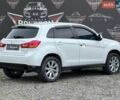 Білий Форд Б-Макс, об'ємом двигуна 1 л та пробігом 225 тис. км за 5517 $, фото 4 на Automoto.ua