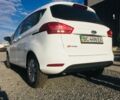Білий Форд Б-Макс, об'ємом двигуна 1.6 л та пробігом 125 тис. км за 10700 $, фото 7 на Automoto.ua