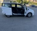 Белый Форд Б-Макс, объемом двигателя 1 л и пробегом 139 тыс. км за 6200 $, фото 1 на Automoto.ua