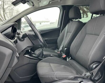 Белый Форд Б-Макс, объемом двигателя 1.6 л и пробегом 180 тыс. км за 8200 $, фото 8 на Automoto.ua