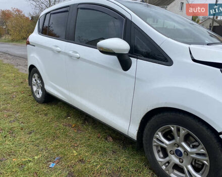Белый Форд Б-Макс, объемом двигателя 1 л и пробегом 152 тыс. км за 4500 $, фото 10 на Automoto.ua