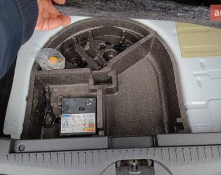 Білий Форд Б-Макс, об'ємом двигуна 1.5 л та пробігом 234 тис. км за 7700 $, фото 14 на Automoto.ua