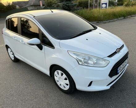 Белый Форд Б-Макс, объемом двигателя 1 л и пробегом 170 тыс. км за 6200 $, фото 1 на Automoto.ua