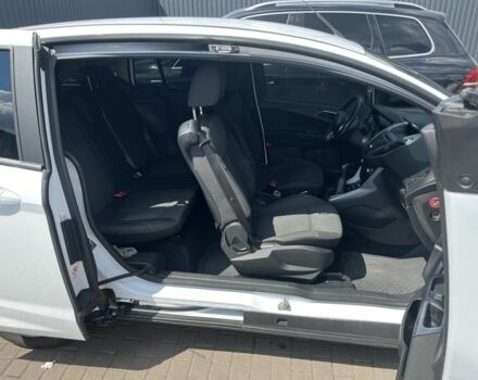 Белый Форд Б-Макс, объемом двигателя 1 л и пробегом 170 тыс. км за 6200 $, фото 6 на Automoto.ua