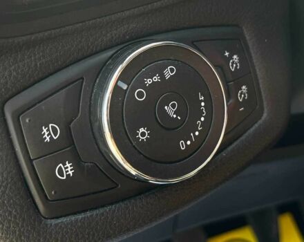 Белый Форд Б-Макс, объемом двигателя 1 л и пробегом 153 тыс. км за 7100 $, фото 15 на Automoto.ua