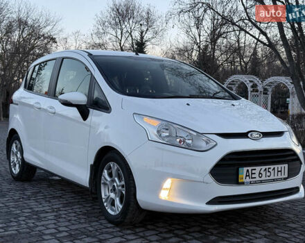 Белый Форд Б-Макс, объемом двигателя 1 л и пробегом 61 тыс. км за 7300 $, фото 1 на Automoto.ua