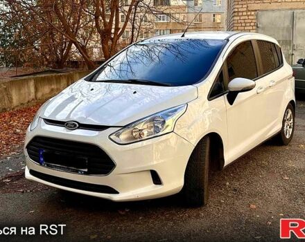 Белый Форд Б-Макс, объемом двигателя 10 л и пробегом 123 тыс. км за 8200 $, фото 1 на Automoto.ua