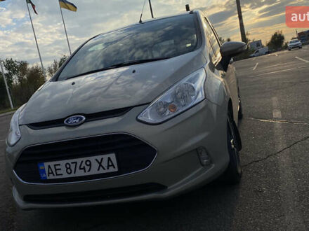 Форд Б-Макс 2013 в Кривом Роге на Automoto.ua Бежевый Форд Б-Макс, объемом двигателя 1 л и пробегом 86 тыс. км за 6500 $, фото 1 на Automoto.ua