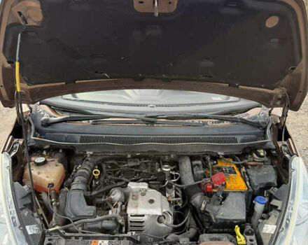 Коричневый Форд Б-Макс, объемом двигателя 1 л и пробегом 140 тыс. км за 1700 $, фото 7 на Automoto.ua