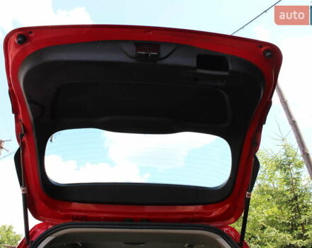 Червоний Форд Б-Макс, об'ємом двигуна 1.6 л та пробігом 251 тис. км за 6800 $, фото 9 на Automoto.ua