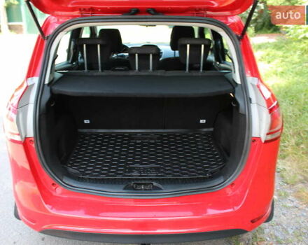 Червоний Форд Б-Макс, об'ємом двигуна 1.6 л та пробігом 251 тис. км за 6800 $, фото 8 на Automoto.ua