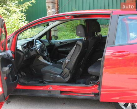 Червоний Форд Б-Макс, об'ємом двигуна 1.6 л та пробігом 251 тис. км за 6800 $, фото 5 на Automoto.ua