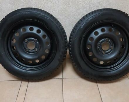 Серый Форд Б-Макс, объемом двигателя 1 л и пробегом 206 тыс. км за 6300 $, фото 2 на Automoto.ua