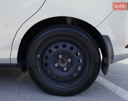 Сірий Форд Б-Макс, об'ємом двигуна 1 л та пробігом 204 тис. км за 6500 $, фото 22 на Automoto.ua