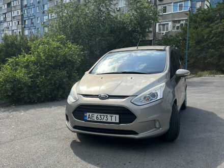 Форд Б-Макс 2012 в Днепре (Днепропетровске) на Automoto.ua Серый Форд Б-Макс, объемом двигателя 1.6 л и пробегом 212 тыс. км за 8550 $, фото 1 на Automoto.ua