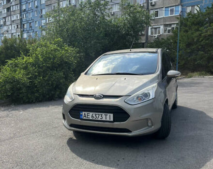 Серый Форд Б-Макс, объемом двигателя 1.6 л и пробегом 212 тыс. км за 8550 $, фото 1 на Automoto.ua