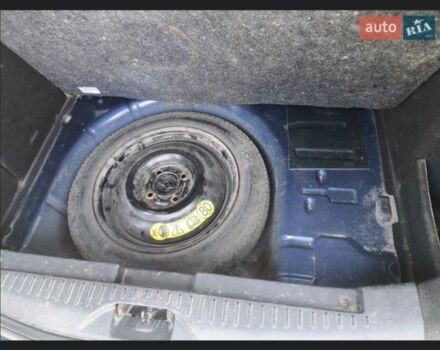 Синій Форд Б-Макс, об'ємом двигуна 1 л та пробігом 149 тис. км за 6000 $, фото 3 на Automoto.ua