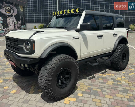 Белый Форд Бронко, объемом двигателя 2.69 л и пробегом 23 тыс. км за 51500 $, фото 1 на Automoto.ua