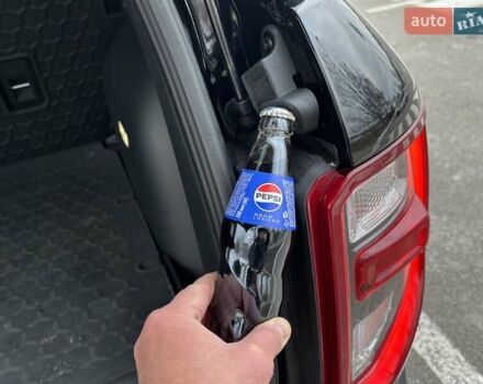 Черный Форд Бронко, объемом двигателя 2 л и пробегом 62 тыс. км за 26990 $, фото 12 на Automoto.ua