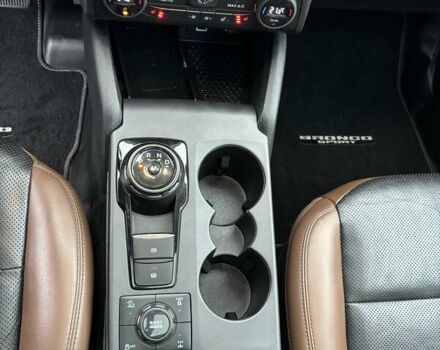 Черный Форд Бронко, объемом двигателя 2 л и пробегом 62 тыс. км за 26990 $, фото 15 на Automoto.ua