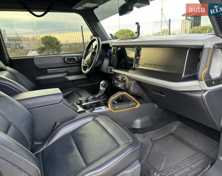 Серый Форд Бронко, объемом двигателя 2.69 л и пробегом 25 тыс. км за 67900 $, фото 32 на Automoto.ua