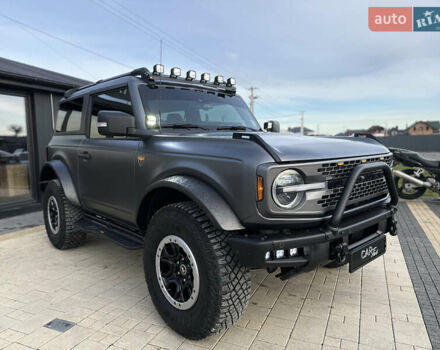 Серый Форд Бронко, объемом двигателя 2.69 л и пробегом 25 тыс. км за 67900 $, фото 1 на Automoto.ua