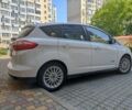 Белый Форд Си-Макс, объемом двигателя 2 л и пробегом 165 тыс. км за 10200 $, фото 2 на Automoto.ua