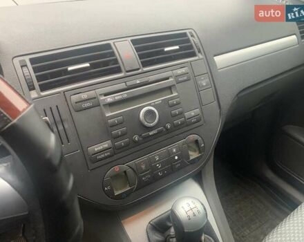 Белый Форд Си-Макс, объемом двигателя 1.6 л и пробегом 333 тыс. км за 3300 $, фото 7 на Automoto.ua