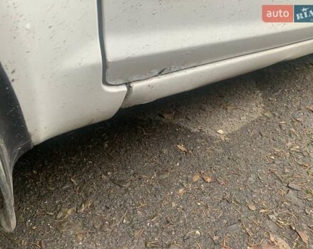 Белый Форд Си-Макс, объемом двигателя 1.6 л и пробегом 333 тыс. км за 3300 $, фото 3 на Automoto.ua