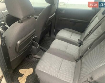 Белый Форд Си-Макс, объемом двигателя 1.6 л и пробегом 333 тыс. км за 3300 $, фото 10 на Automoto.ua