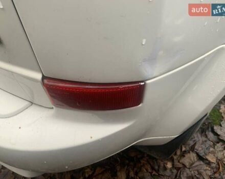 Белый Форд Си-Макс, объемом двигателя 1.6 л и пробегом 333 тыс. км за 3300 $, фото 12 на Automoto.ua