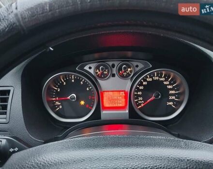 Белый Форд Си-Макс, объемом двигателя 1.6 л и пробегом 261 тыс. км за 3799 $, фото 22 на Automoto.ua