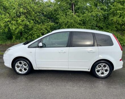 Белый Форд Си-Макс, объемом двигателя 1.6 л и пробегом 330 тыс. км за 5000 $, фото 2 на Automoto.ua