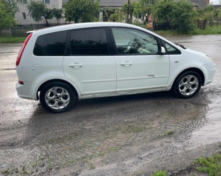 Белый Форд Си-Макс, объемом двигателя 1.6 л и пробегом 330 тыс. км за 5000 $, фото 1 на Automoto.ua