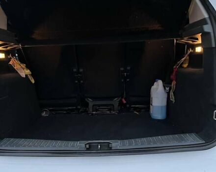 Белый Форд Си-Макс, объемом двигателя 1.6 л и пробегом 250 тыс. км за 8750 $, фото 7 на Automoto.ua