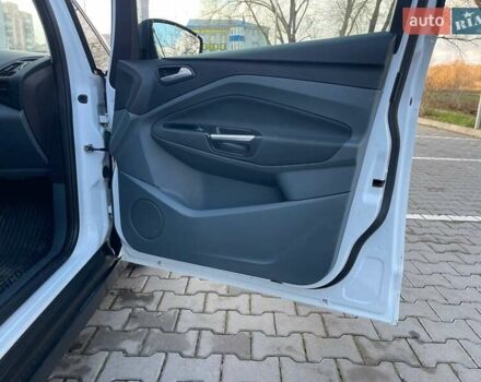 Белый Форд Си-Макс, объемом двигателя 1.6 л и пробегом 250 тыс. км за 6450 $, фото 14 на Automoto.ua