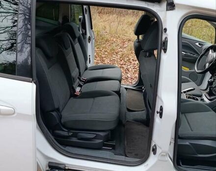 Белый Форд Си-Макс, объемом двигателя 1.6 л и пробегом 296 тыс. км за 8500 $, фото 10 на Automoto.ua