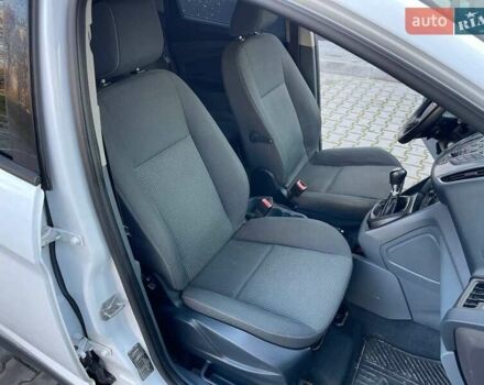 Белый Форд Си-Макс, объемом двигателя 1.6 л и пробегом 250 тыс. км за 6450 $, фото 17 на Automoto.ua