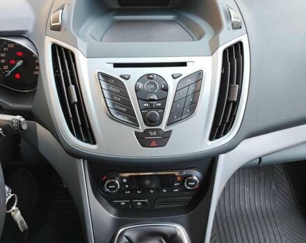 Белый Форд Си-Макс, объемом двигателя 1.6 л и пробегом 180 тыс. км за 7500 $, фото 11 на Automoto.ua